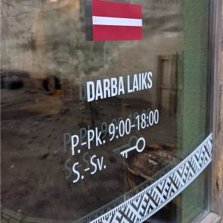 Latvijas patriotisko svētku nedēļa ir klāt! 🇱🇻❤️

Ja nu gadījumā esi piemirsis izrotāt sava uzņēmuma skatlogus, mājas logu vai automašīnu ar uzlīmēm Latvijas karoga krāsās, latvju rakstu tematikā, dzejas rindām vai jebko citu, kas Tev saistās ar latviešu svētkiem, raksti uz info@stickerspot.eu!

Palīdzēsim Tev rādīt svētku gaisotni ar uzlīmju palīdzību! 🥰🤗🎉

#stickerspot #uzlīmjudruka #uzlimjurazosana #latviesuuzlimes #uzlīmeslatvija #uzlīmessvētkiem #uzlimjulaboratorija #svētkuuzlīmes #latvijassvētki #karoguuzlīmes